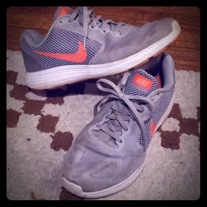Women's Nike Revelution 3